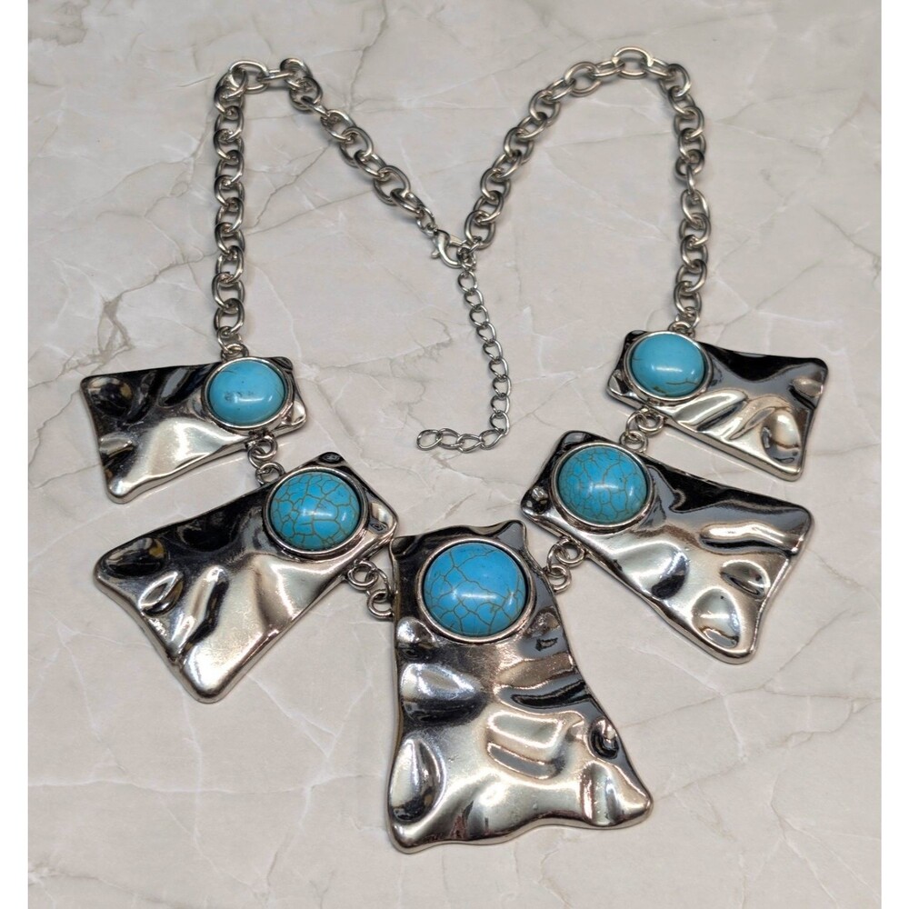 New SilverTone Faux Turquoise Statement Bib Necklace Rippled Metal Collar Boho